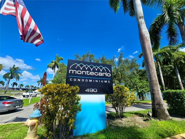 Primary Photo - 498 NW 165th St