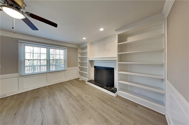 Building Photo - 1170 Colony Cir