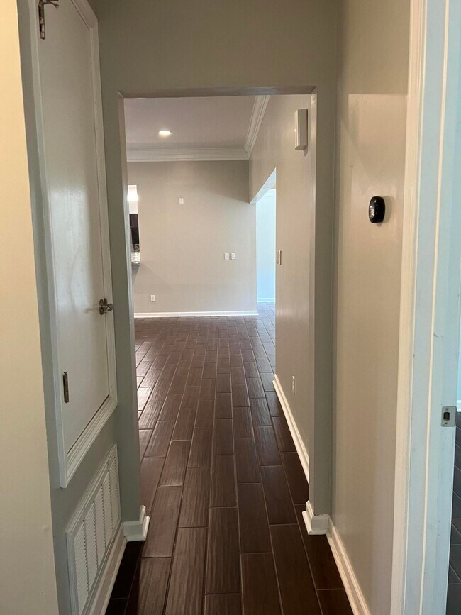 Building Photo - 16 Mariners Ln