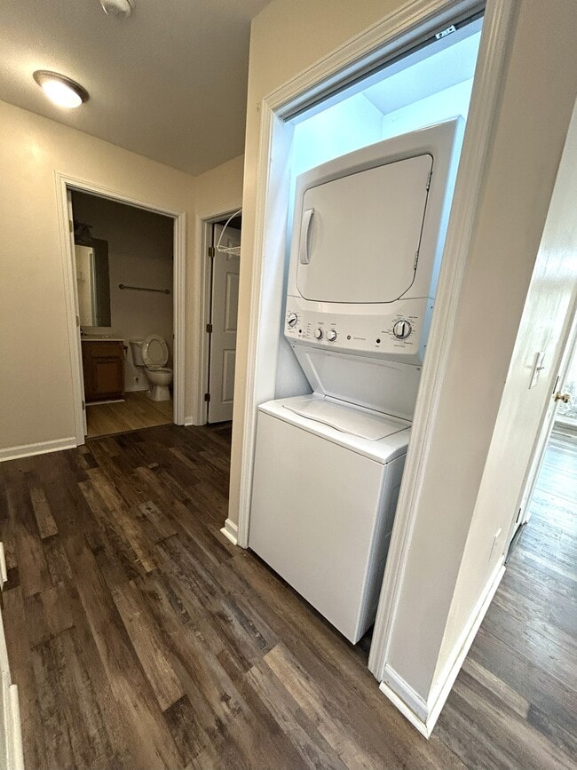 Building Photo - 4513 CC