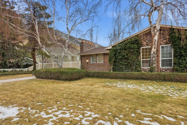 Building Photo - 3592 Bengal Blvd