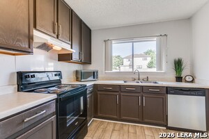 Building Photo - 8839 Breezefield