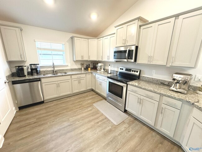 Building Photo - 14228 Wildflower Dr