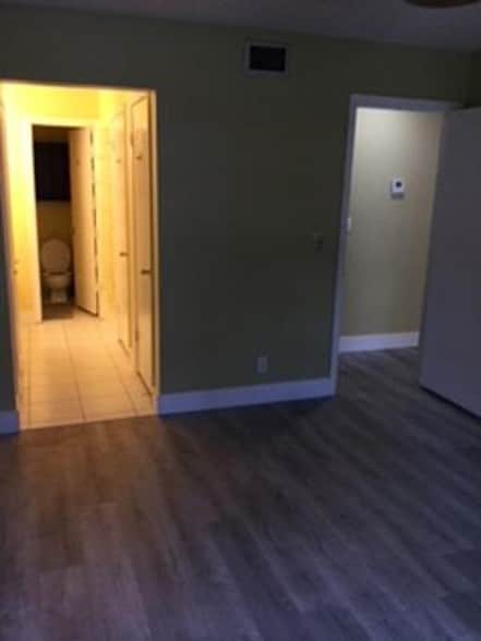 Building Photo - 6207 Bay Club Dr