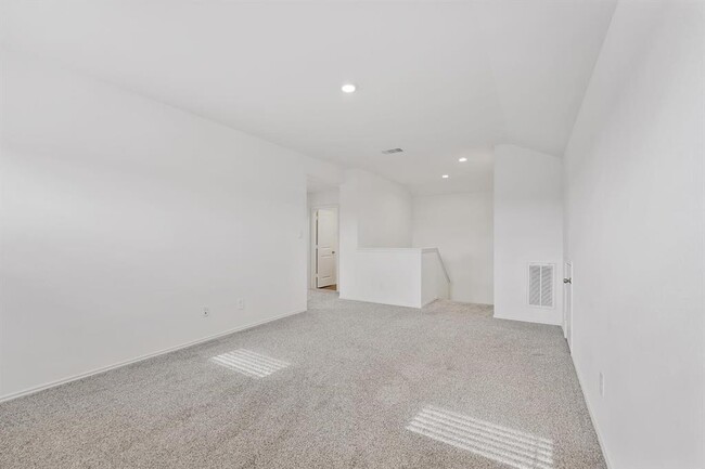 Building Photo - 21622 Violet Rdg Rd