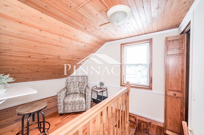 Building Photo - 5840 Quaker Pky