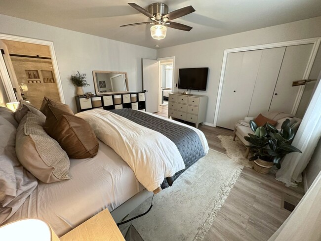 Building Photo - Beautiful 3/2 Home With Backyard Oasis!
