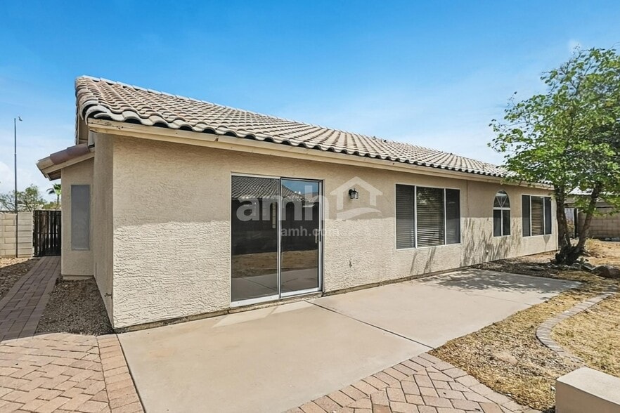 Building Photo - 6333 E Presidio St