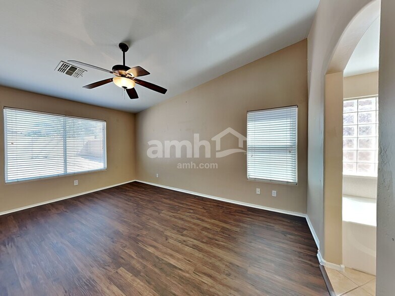 Building Photo - 16776 W Mesquite Dr