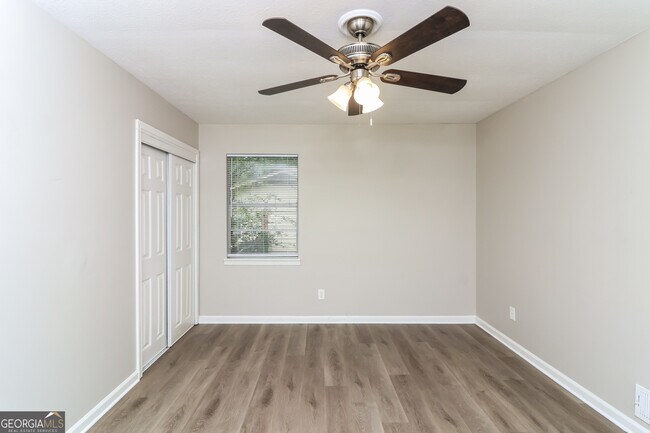 Building Photo - 3974 Wedgewood Ln