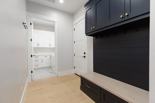 Building Photo - Wonderful 5 bedroom 4 bath home built by New Trend Construction