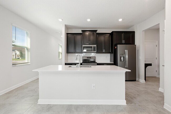 Building Photo - 4410 Seven Canyons Dr