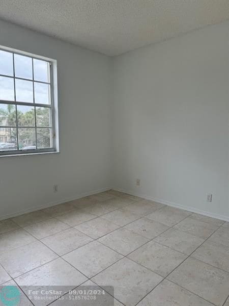 Building Photo - 7813 Sanibel Dr