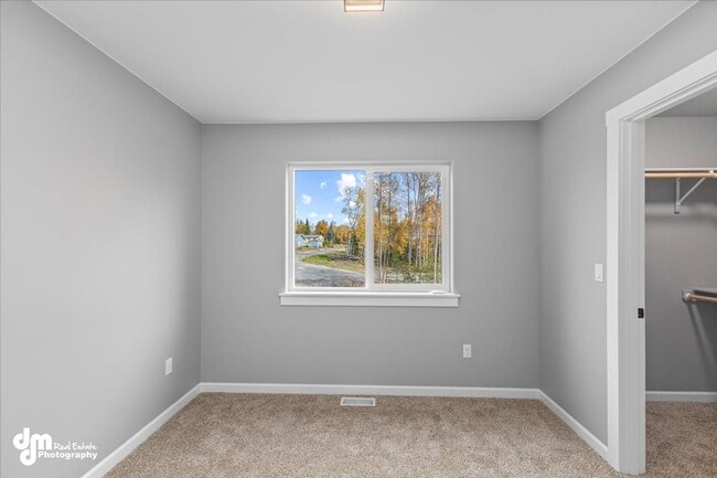 Building Photo - 550 W Galway Dr