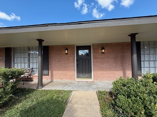 Building Photo - 5810 Cheena Dr