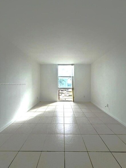 Building Photo - 13499 Biscayne Blvd