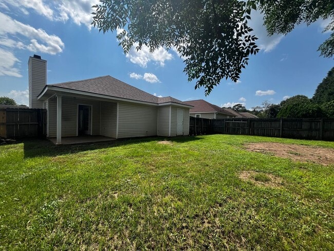 Building Photo - 318 Chadwyck Cir