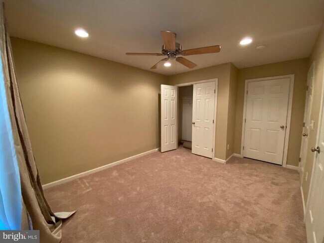 Building Photo - 18261 Camdenhurst Dr