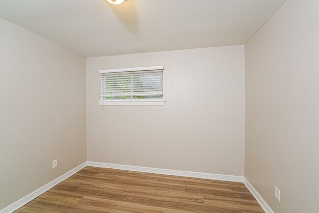 Building Photo - 209 Woodward Dr