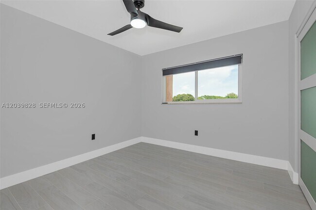 Building Photo - 6653 SW 140th Ave