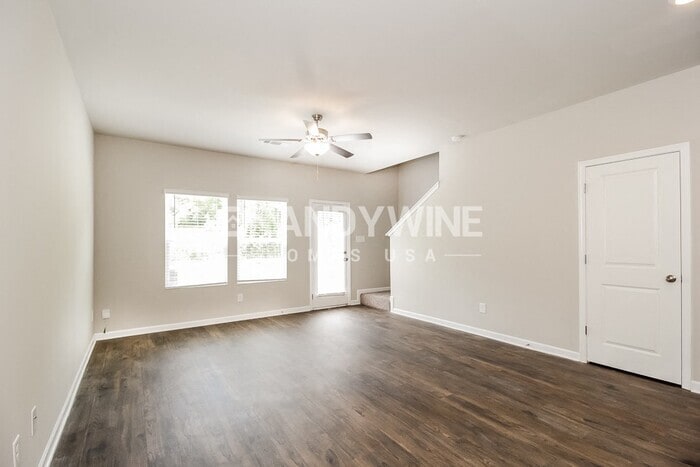 Building Photo - 105 Crestview Wy