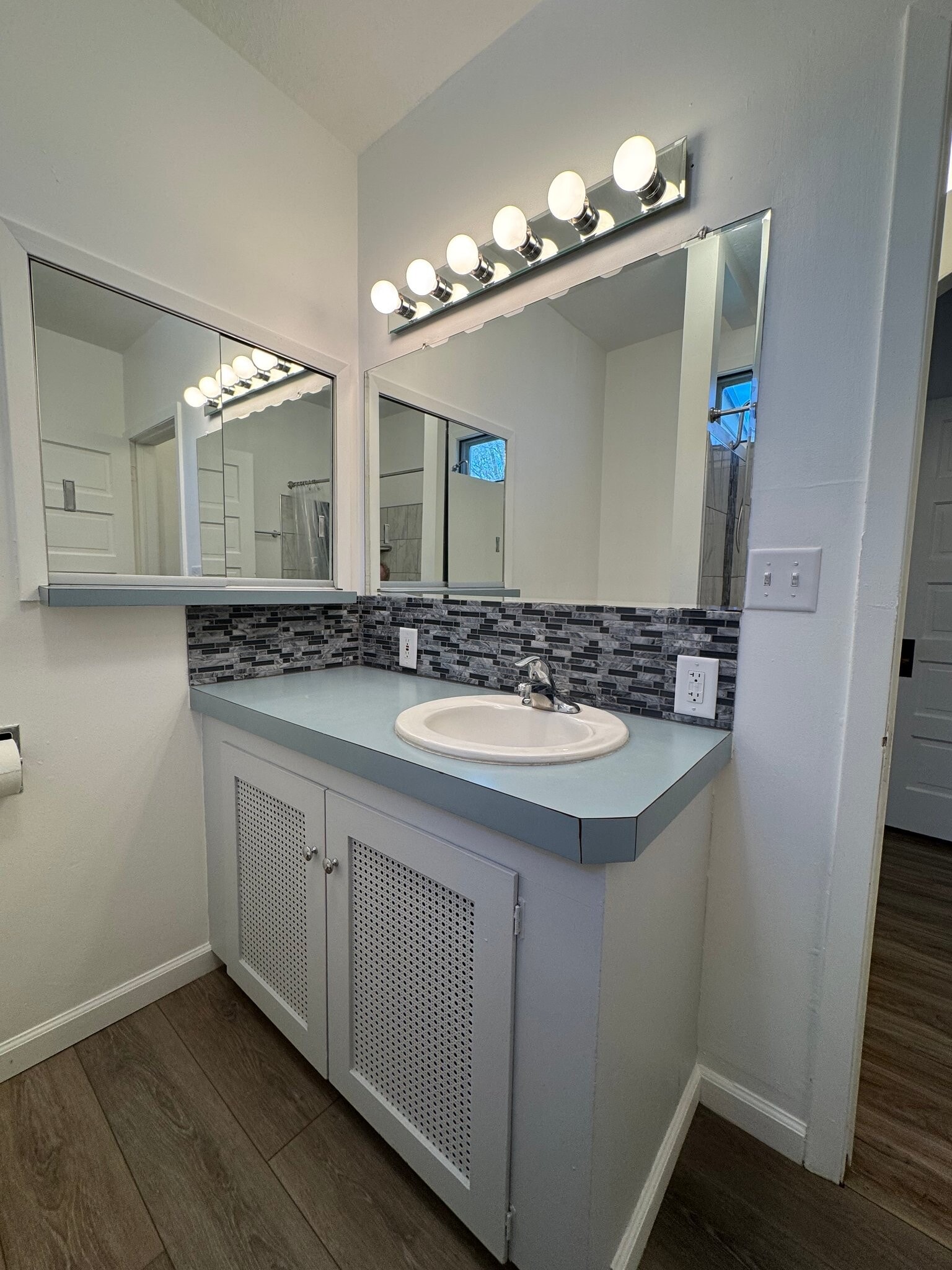 Building Photo - 1210 S Cornelia St