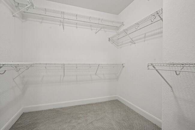 Building Photo - 90 Panterra Way