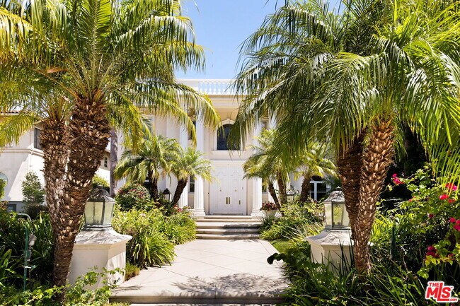 Building Photo - 166 N McCadden Pl