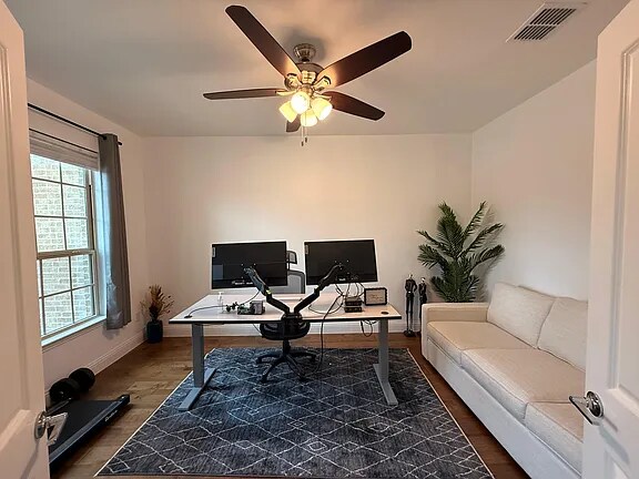 Building Photo - 325 Augusta Ct