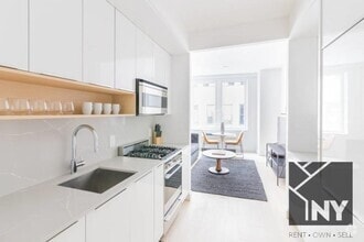 Building Photo - 2 bedroom in NEW YORK NY 10038