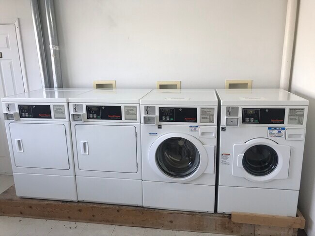 Building Photo - Affordable 1 Bedroom, Downtown Roland, IA