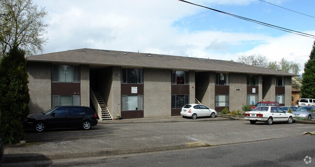 Primary Photo - The Cedars Apartments