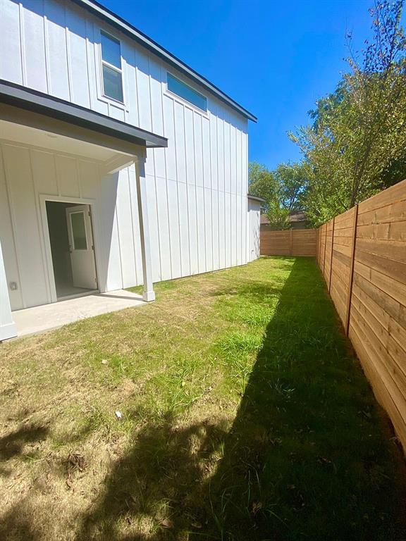 Building Photo - 6809 Montana St