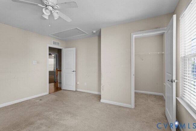 Building Photo - 3414 Avocado Dr