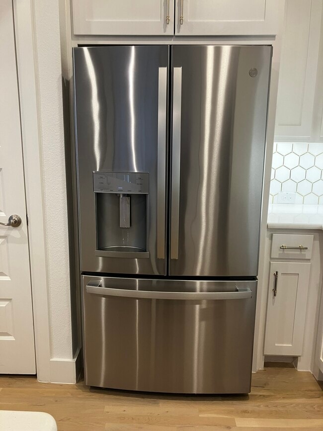 Building Photo - 522 Winners Cir