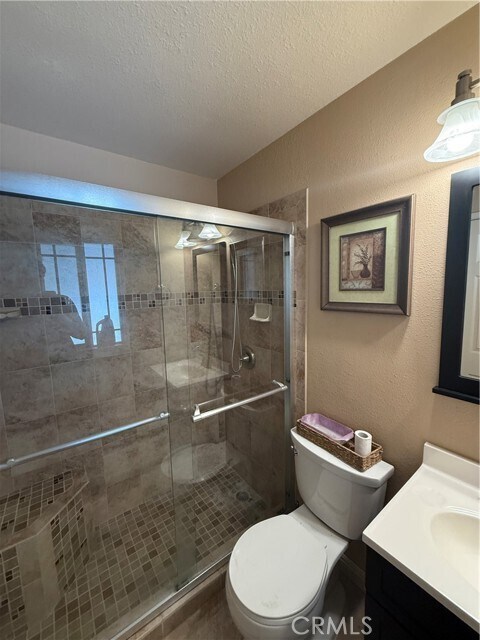 Building Photo - 915 Evanwood Ave