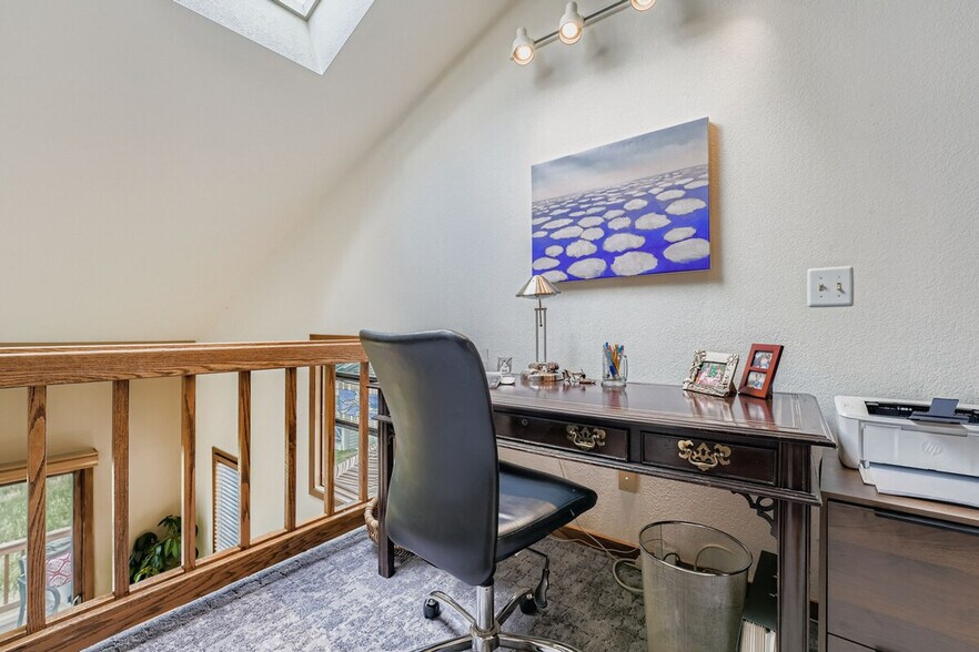 Building Photo - 776 Chimney Creek Dr