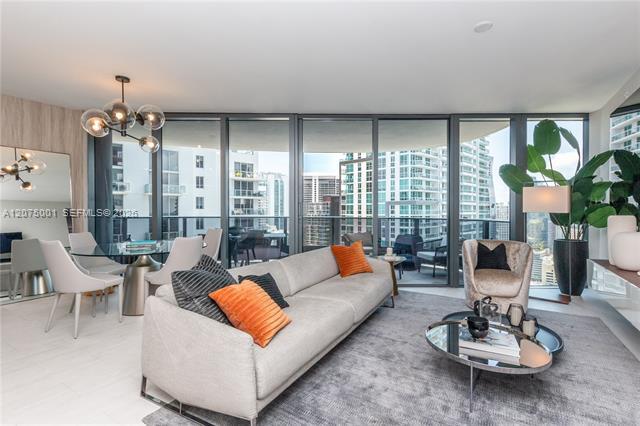 Building Photo - 1000 Brickell Plz