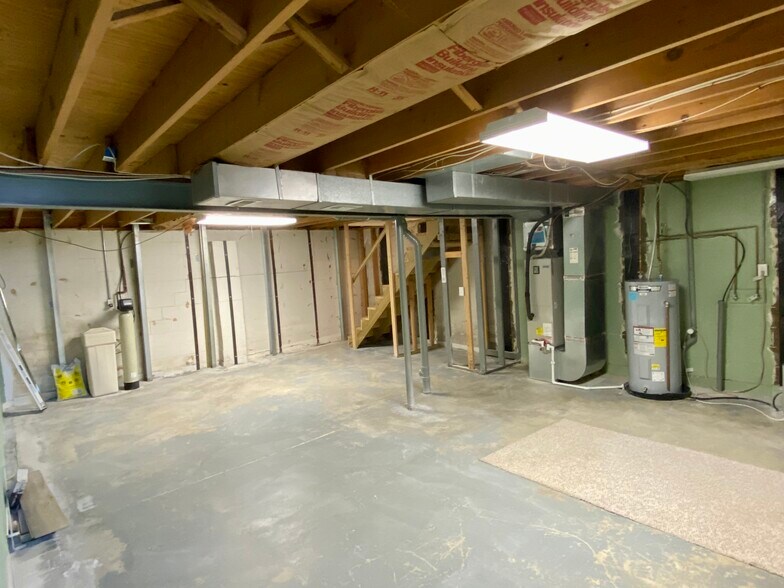 Building Photo - 83 Marco Ln