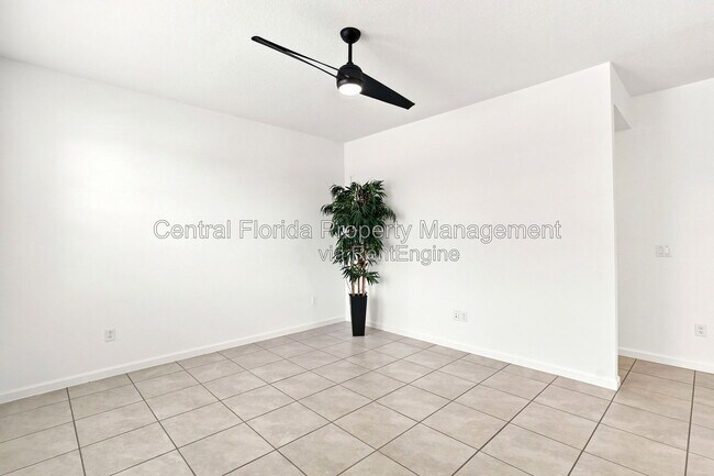 Building Photo - 865 Spring Palms Lp