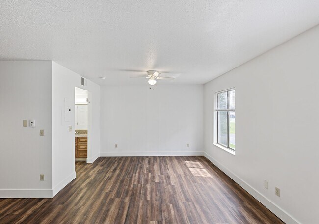Building Photo - Kilgore Apartments (ANR Kalamazoo Limited ...