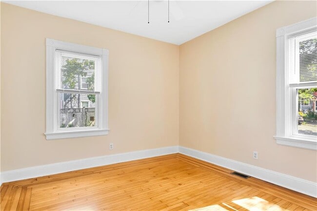 Building Photo - 309 Highland Ave