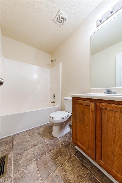 Building Photo - 31 Middlebrook Dr