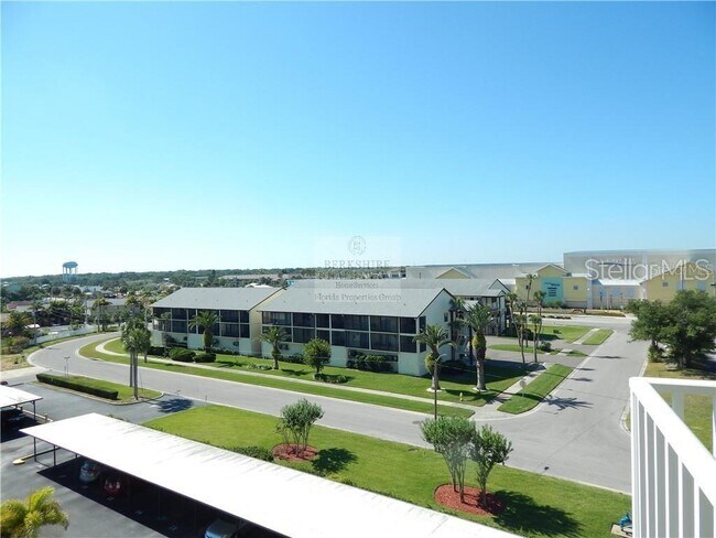 Building Photo - 300 Woodette Dr