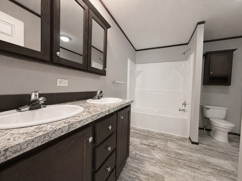 Building Photo - 11791 Cascade Cir