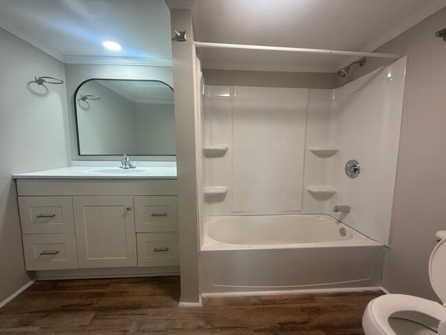 Building Photo - 3 Bedroom 1 Bathroom Home in Greene County, TN