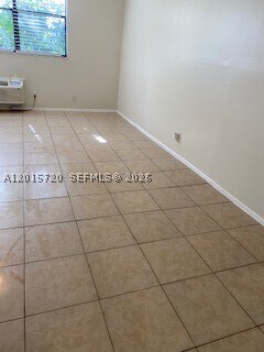 Building Photo - 2401 Riverside Dr