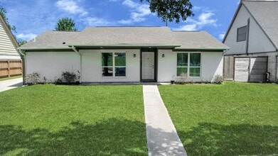 Building Photo - 11218 Sagedowne Ln