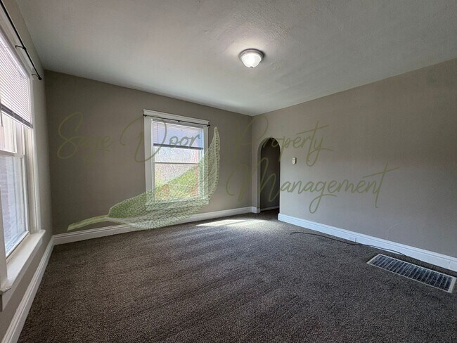 Building Photo - 102 Kansas City Ave S