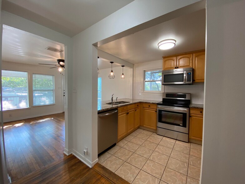 Large Updated Kitchen - 1410 Ulit Ave